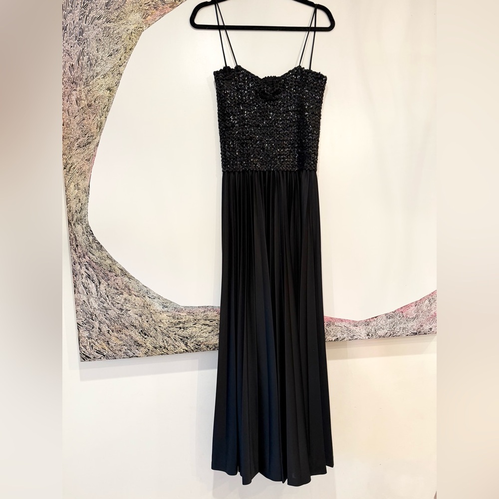 Vicky Vaughn Junior Bintage Black Pleates Maxi Dress with Sequin Bodice fits 8
